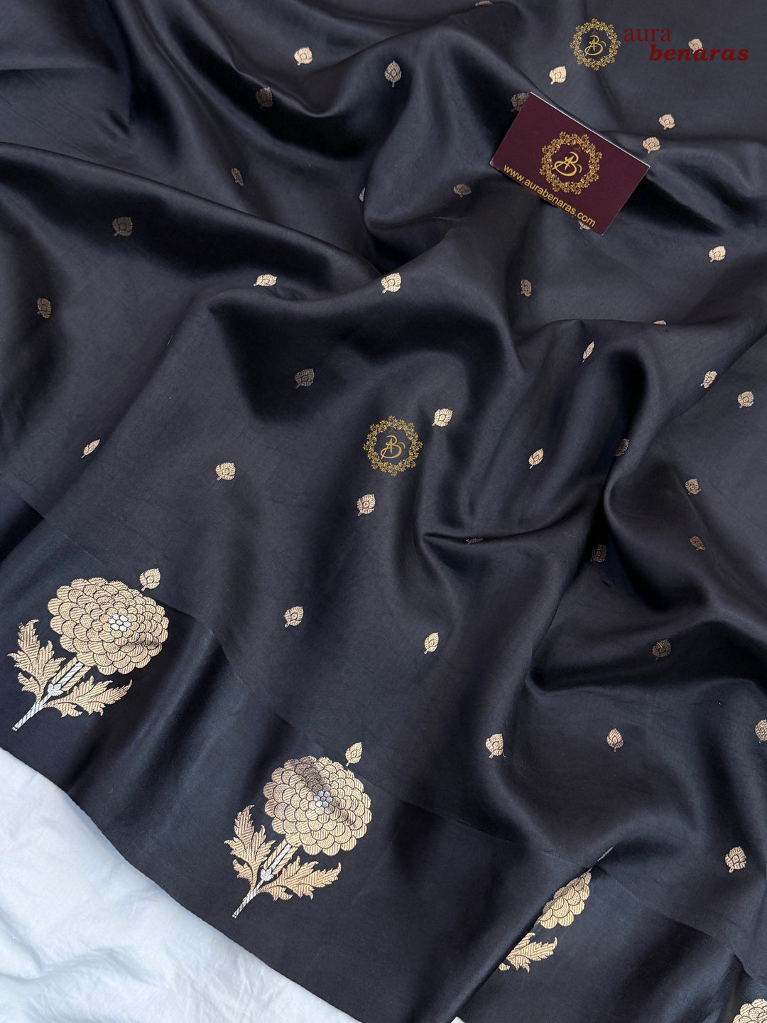 Black Pure Banarasi Handloom Silk Saree - Aura Benaras