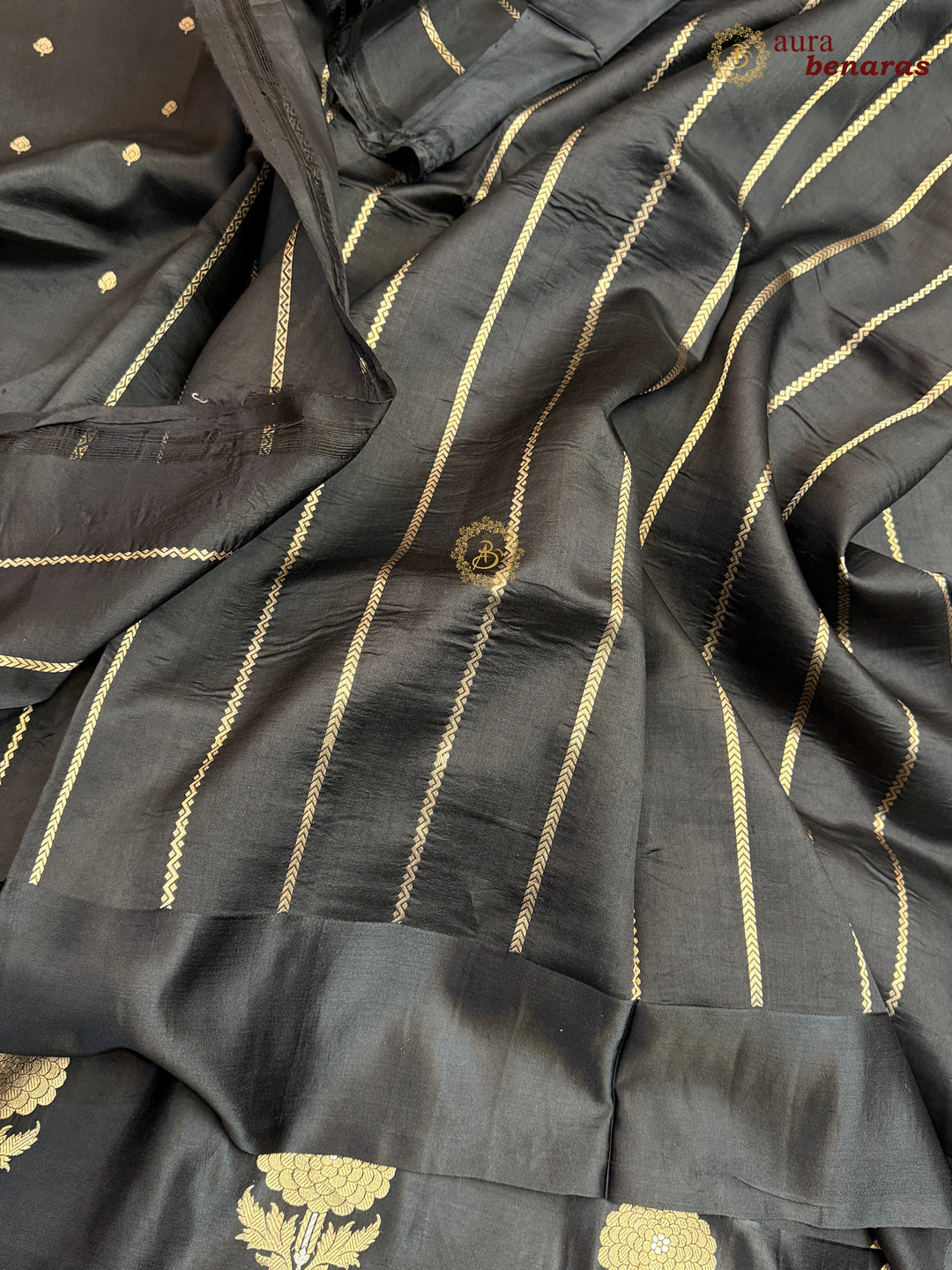 Black Pure Banarasi Handloom Silk Saree - Aura Benaras