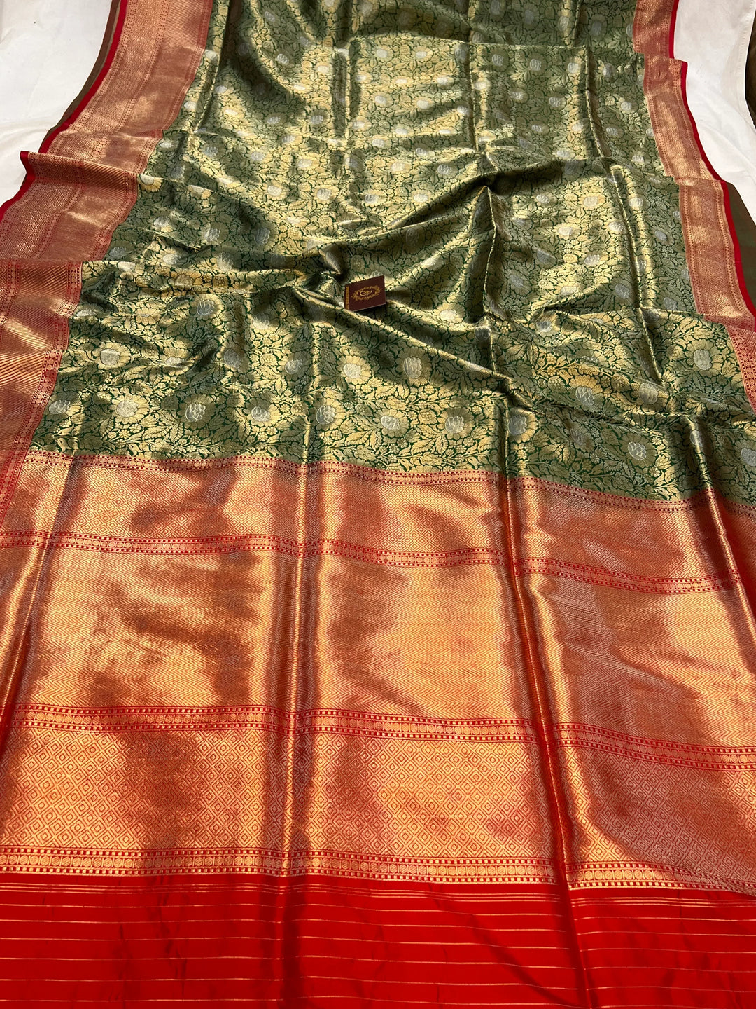 Bottle Green Banarasi Handloom Katan Silk Saree - Aura Benaras