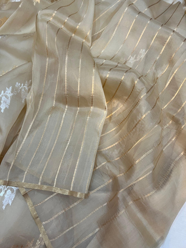 Cream Banarasi Handloom Kora Silk Saree - Aura Benaras