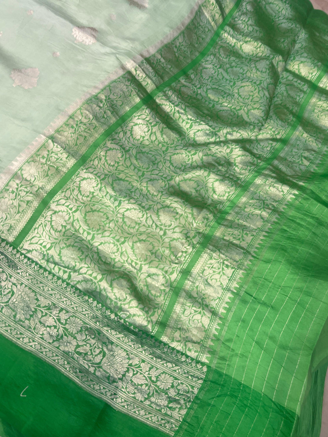Pure silk Banarasi handloom saree with silver zari Kadhwa buta and Mashru silk border