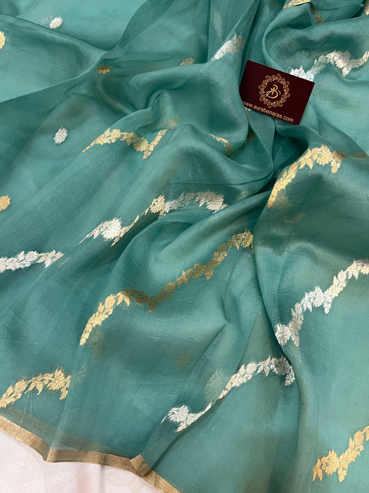 Greyish Blue Banarasi Handloom Kora Silk Saree - Aura Benaras