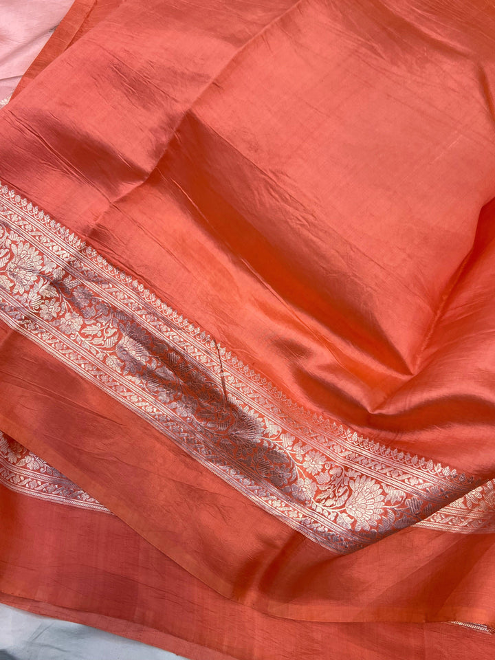Plain blouse piece included with silver zari Banarasi handloom saree

