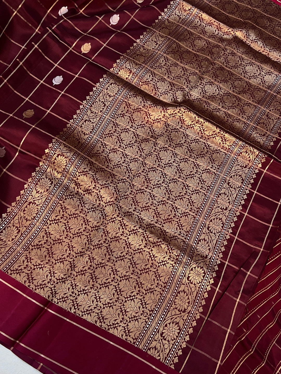 Maroon Pure Banarasi Handloom Silk Saree - Aura Benaras