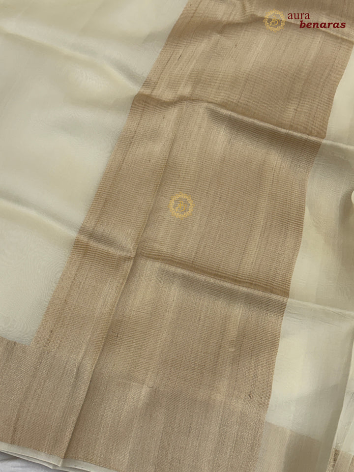 Off White Kora Silk Saree | Aura Benaras