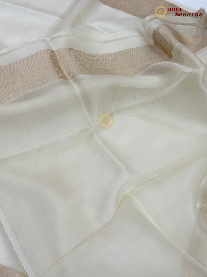 Off White Kora Silk Saree | Aura Benaras