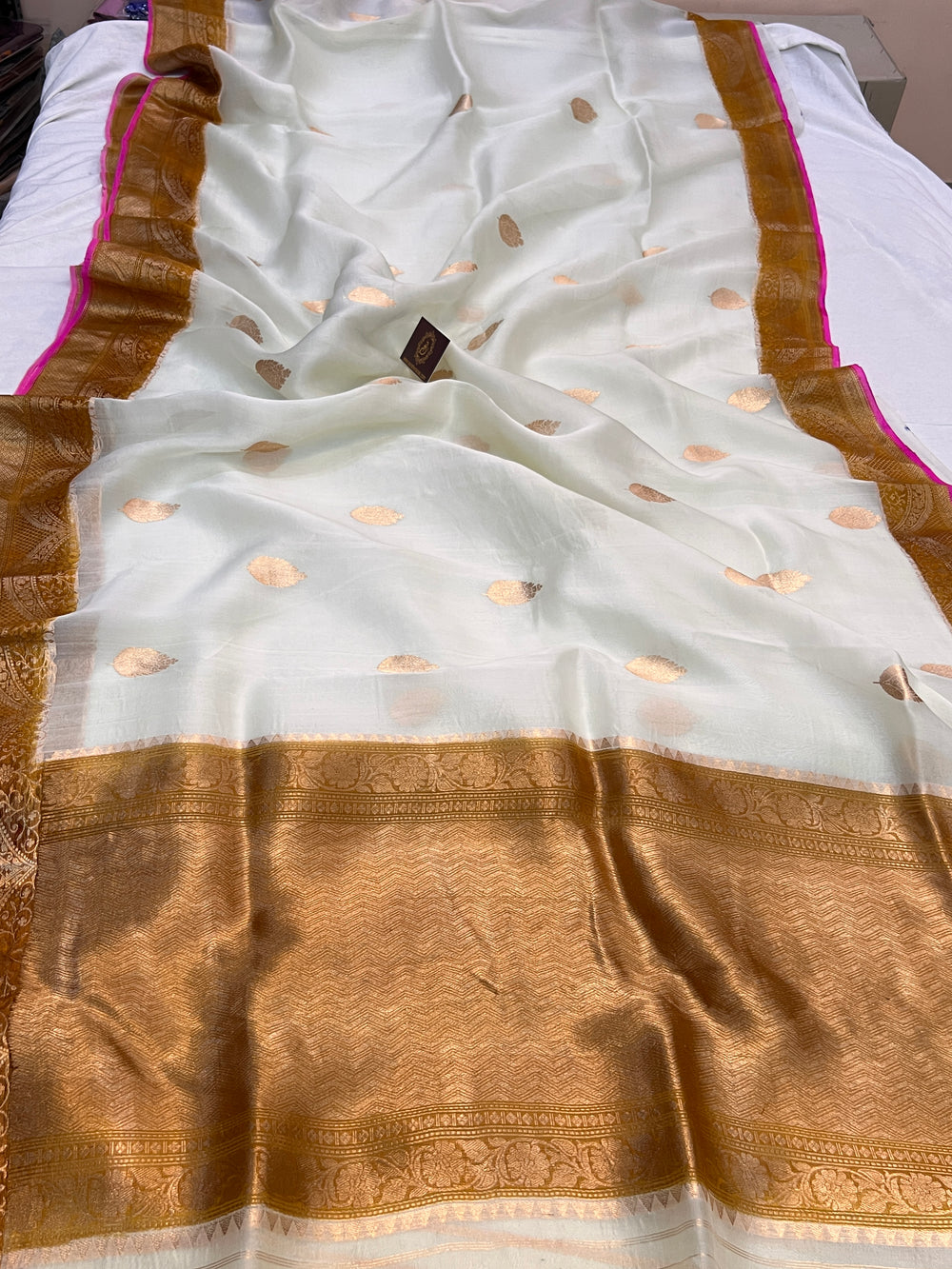 Pani Pista Green Banarasi Handloom Kora Silk Saree