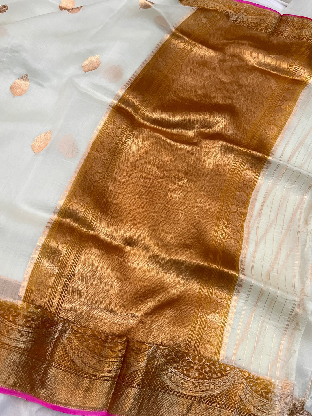 Pani Pista Green Banarasi Handloom Kora Silk Saree