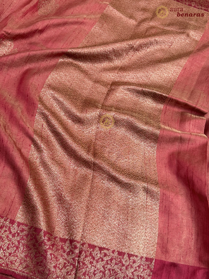 Red Raw Silk Banarasi Saree – Kadhwa Floral Design