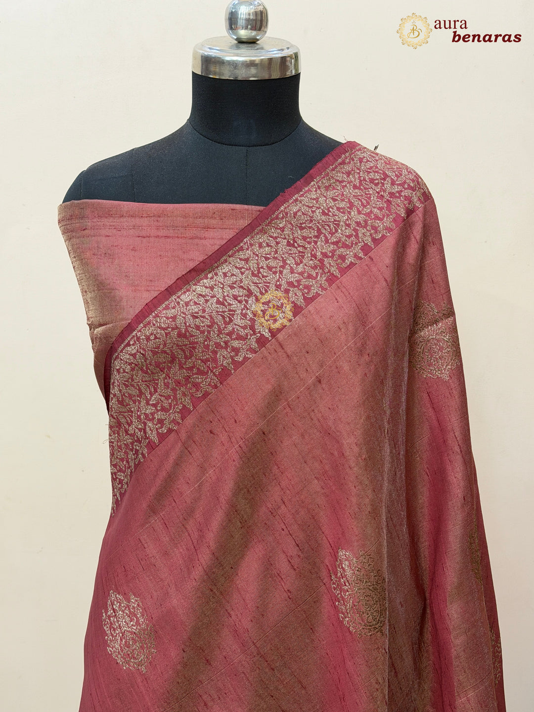 Red Raw Silk Banarasi Saree – Kadhwa Floral Design