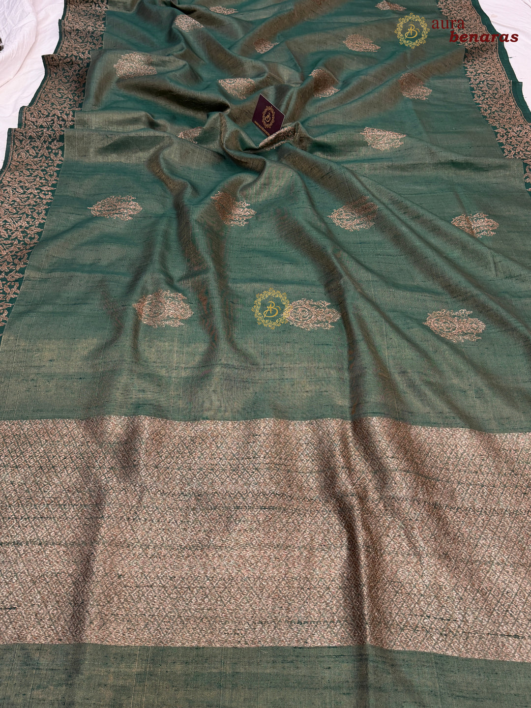 Bottle Green Raw Silk Banarasi Saree – Kadhwa Floral Design