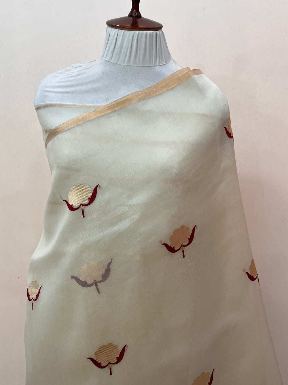 Cream Pure Kora Silk Handloom Banarasi Saree