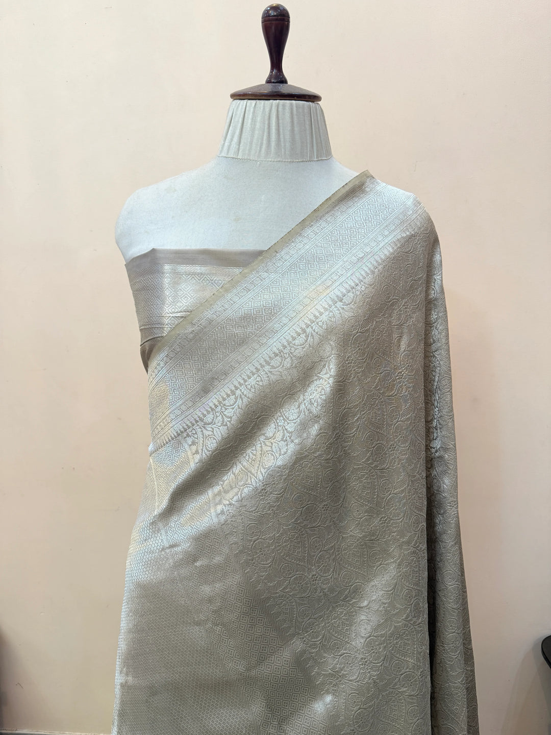 Grey Pure Katan silk Handloom Banarasi Saree