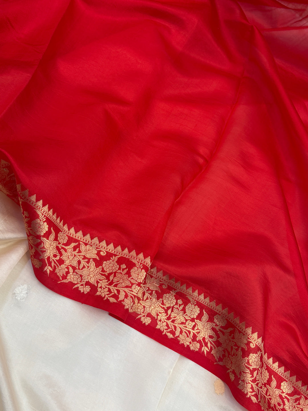 Cream Pure Silk Handloom Banarasi Saree
