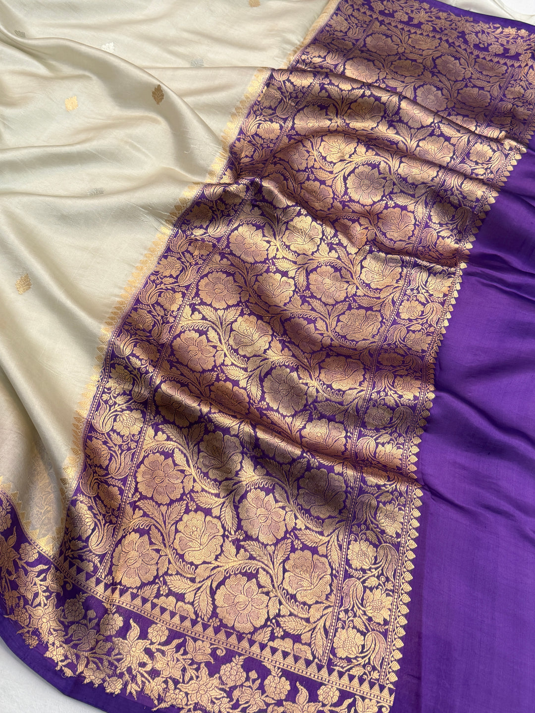 Cream Pure Silk Handloom Banarasi Saree