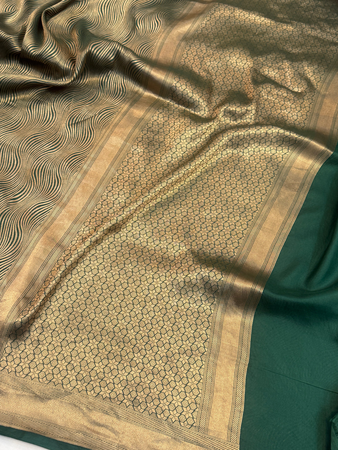 Bottle Green Pure Katan silk Handloom Banarasi Saree
