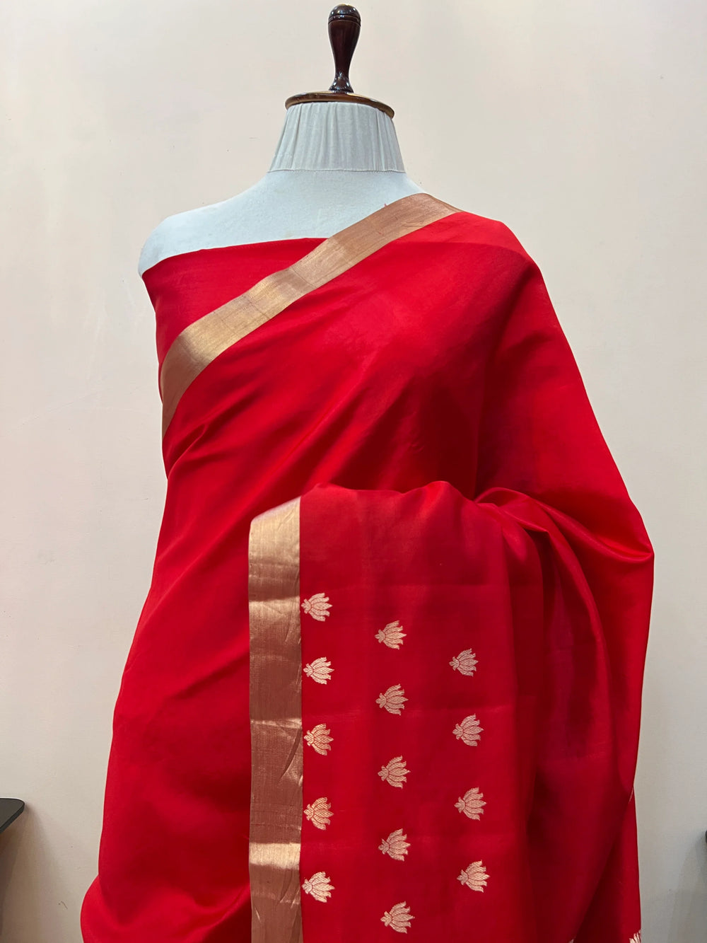 Red Pure Silk Handloom Banarasi Saree