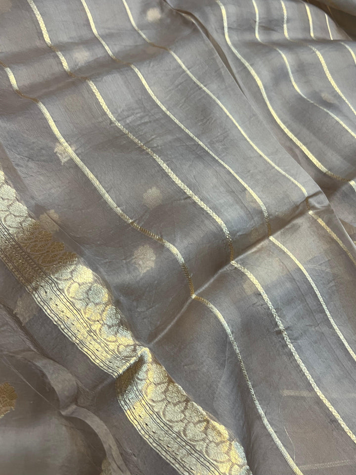 Grey Banarasi Handloom Kora Silk Saree - Aura Benaras