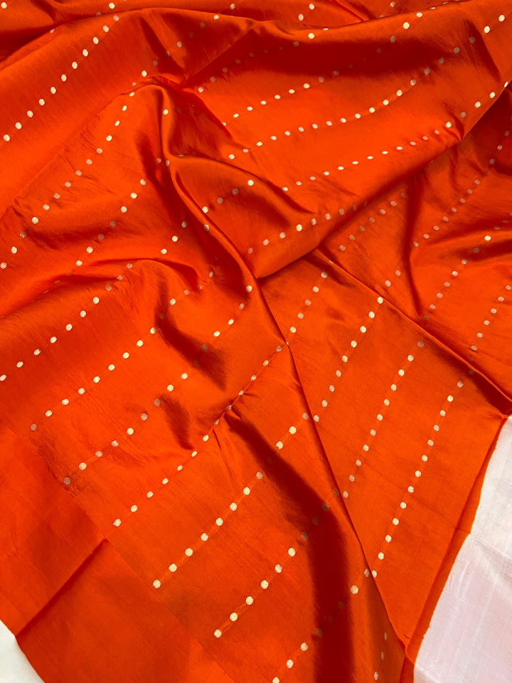 Off white Pure Silk Handloom Banarasi Saree