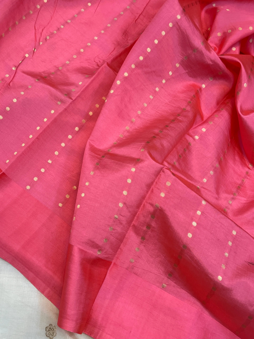 Off white Pure Silk Handloom Banarasi Saree