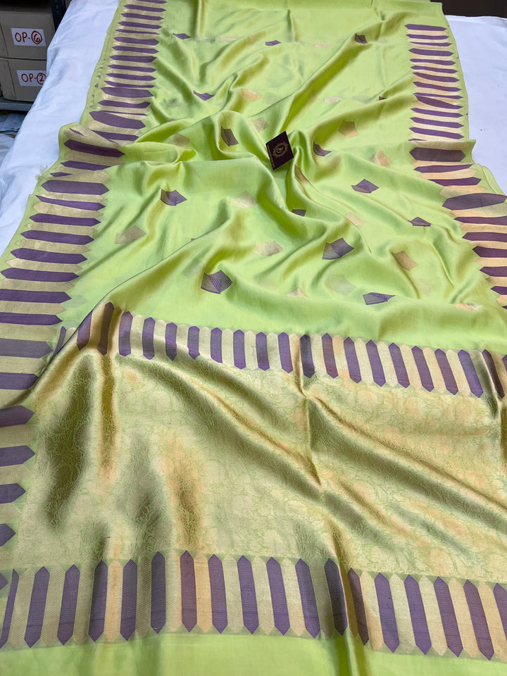 Pista Green Pure Silk Handloom Banarasi Saree