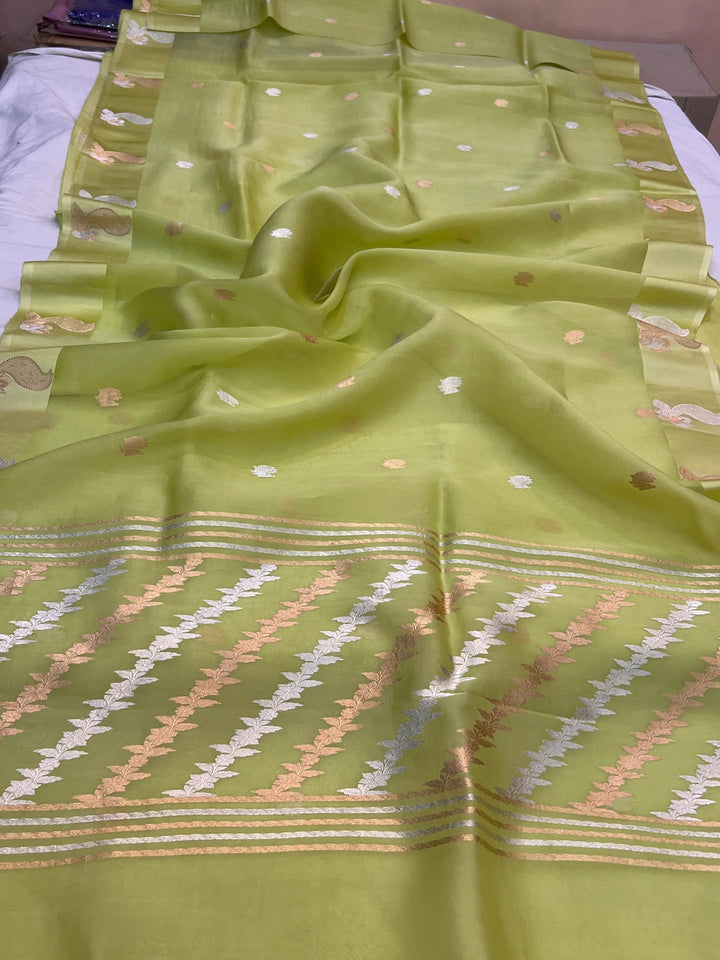 Pista Green Pure Kora Silk Handloom Banarasi Saree