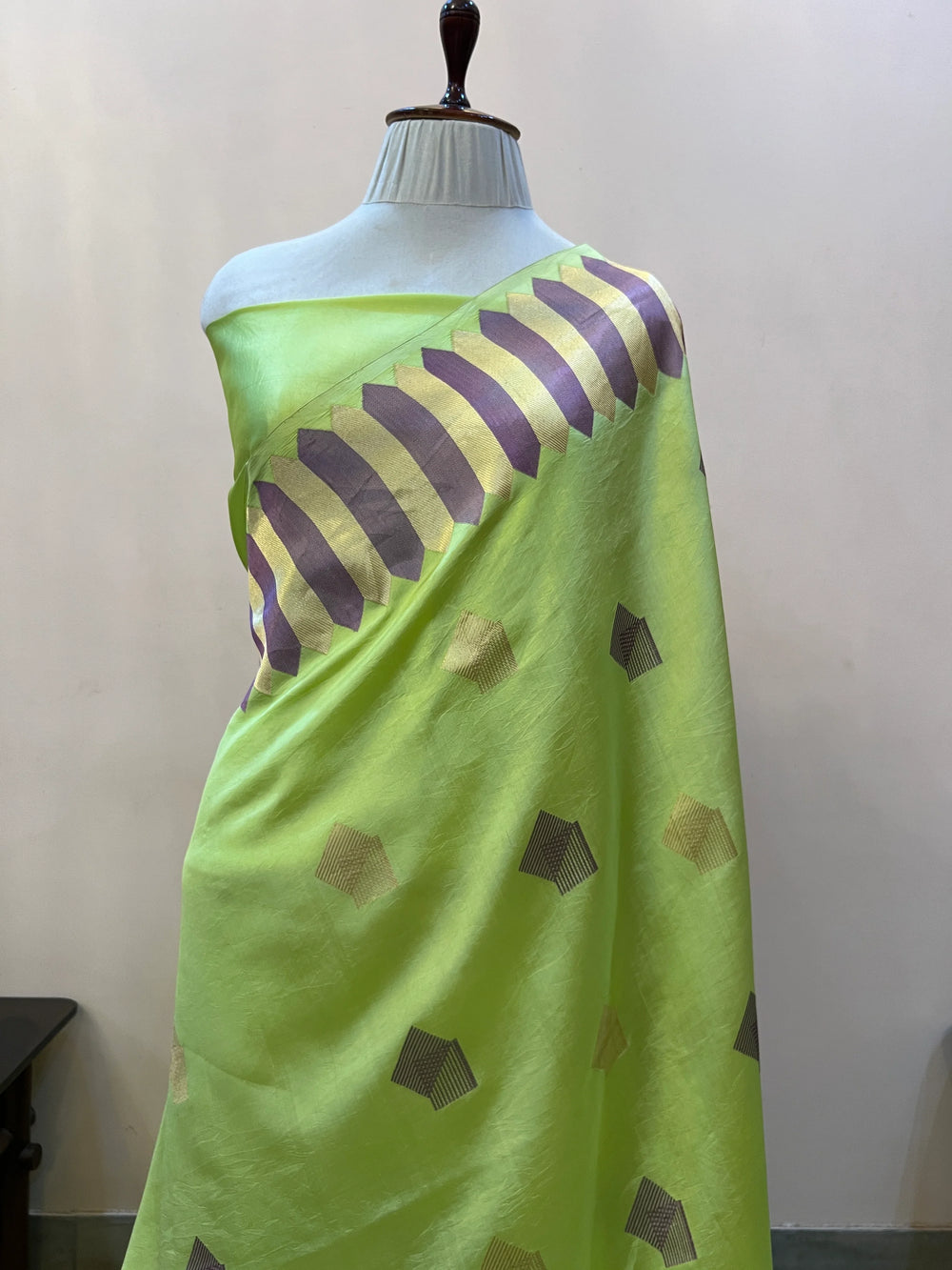 Pista Green Pure Silk Handloom Banarasi Saree