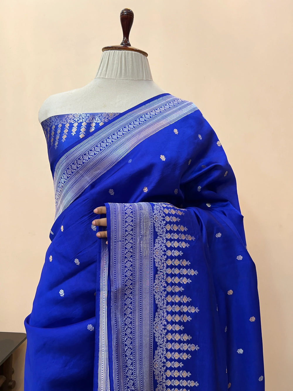 Royal Blue Pure Silk Handloom Banarasi Saree