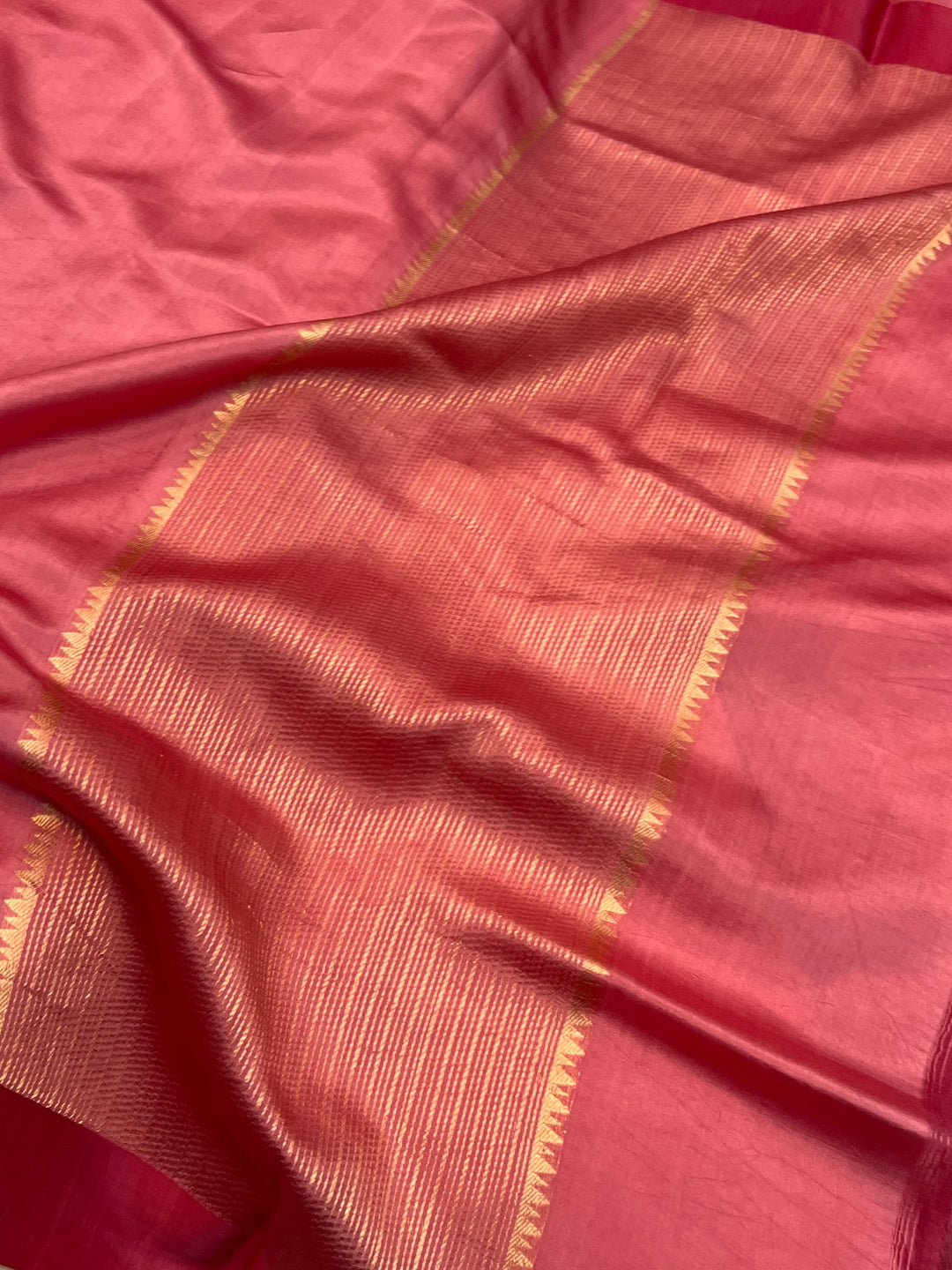 Onion Pink Pure Silk Handloom Banarasi Saree
