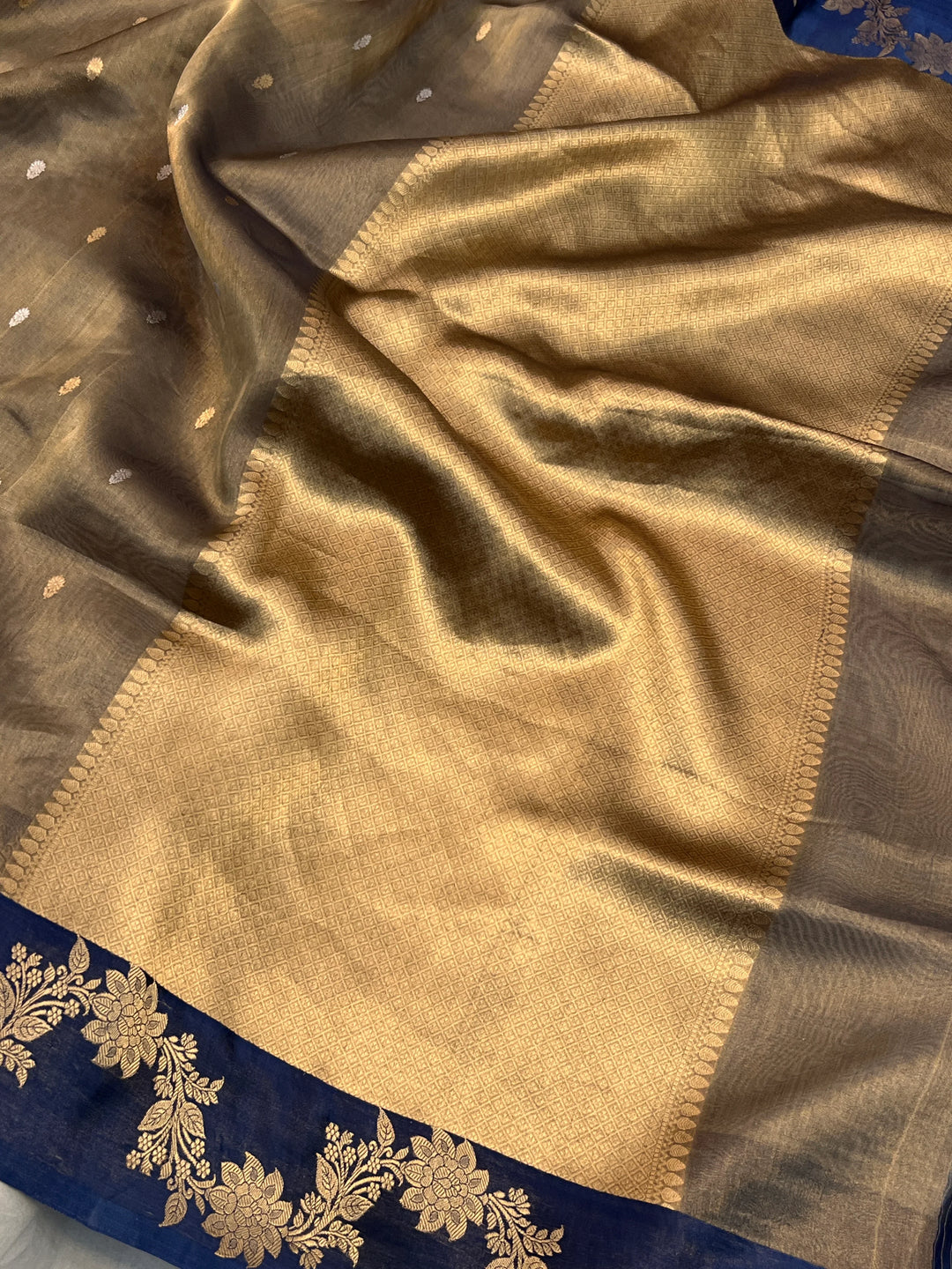 Navy Blue Pure Tissue Silk Handloom Banarasi Saree