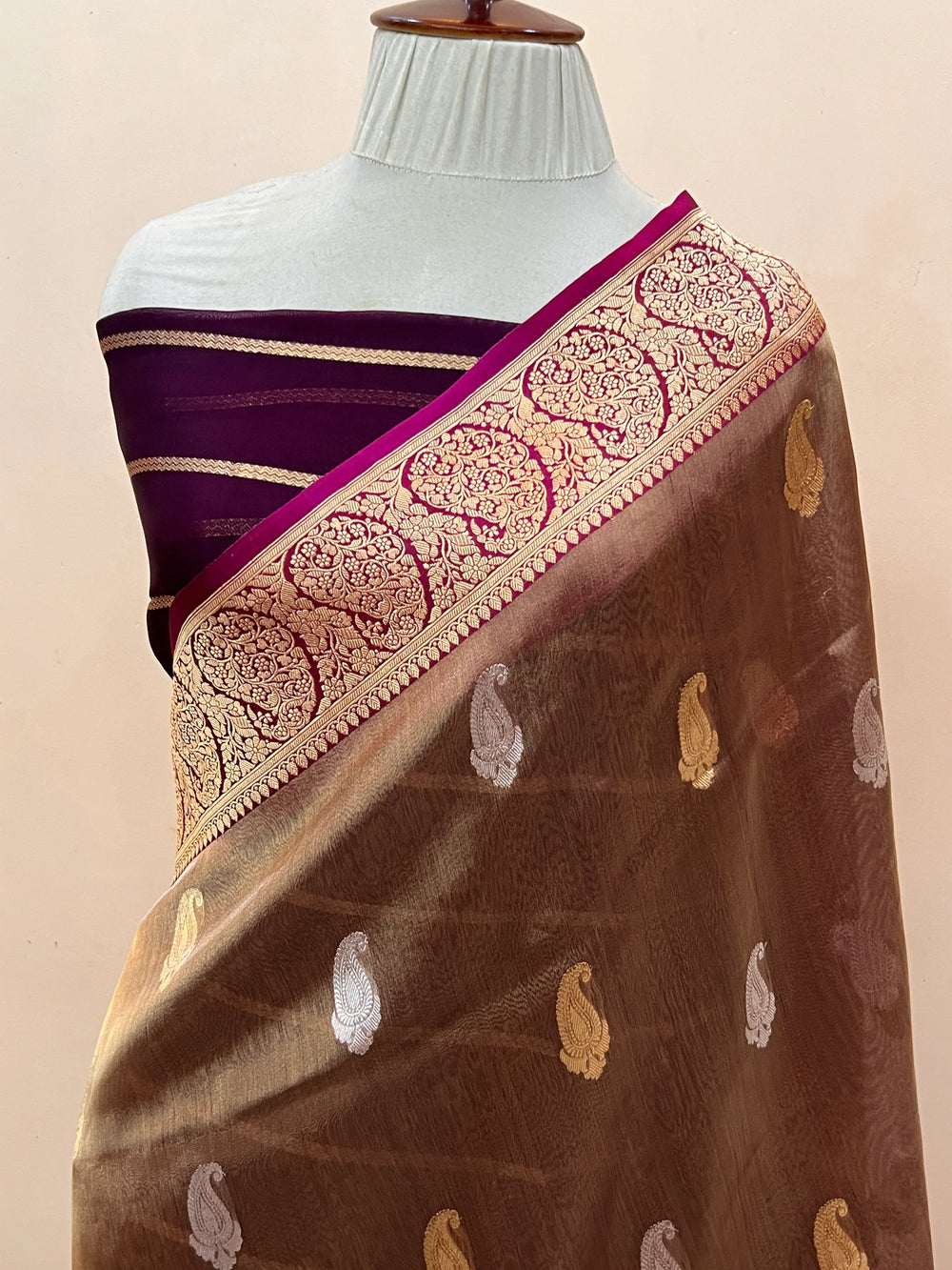 Magenta Purple Pure Tissue Silk Handloom Banarasi Saree