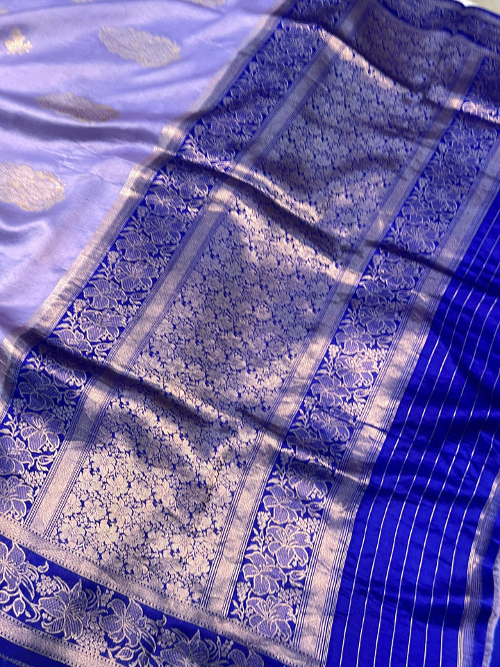 Designer pallu with intricate golden zari work on Banarasi silk saree