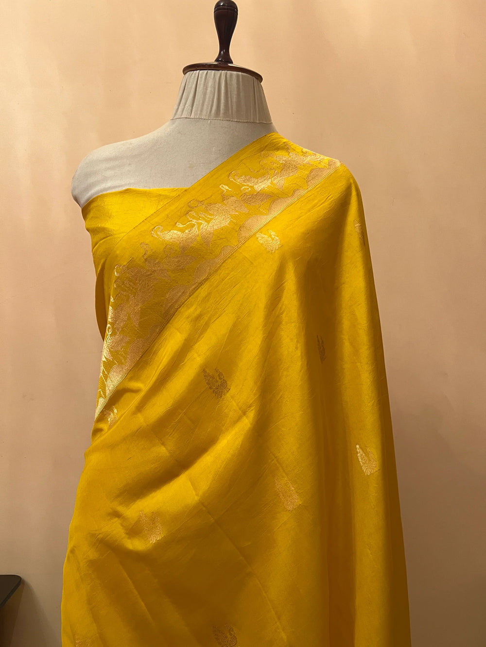 Yellow Pure Katan Silk Handloom Banarasi Saree