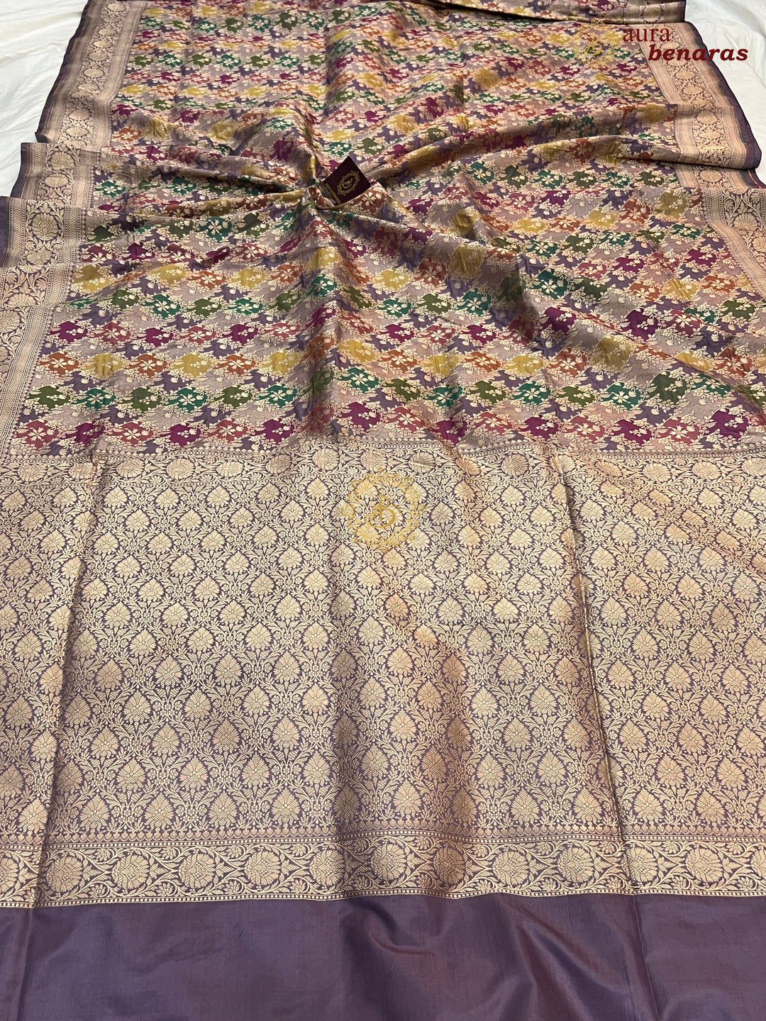 Buy Dusty Lavender Rangkaat Banarasi Katan Silk Saree - AuraBenaras