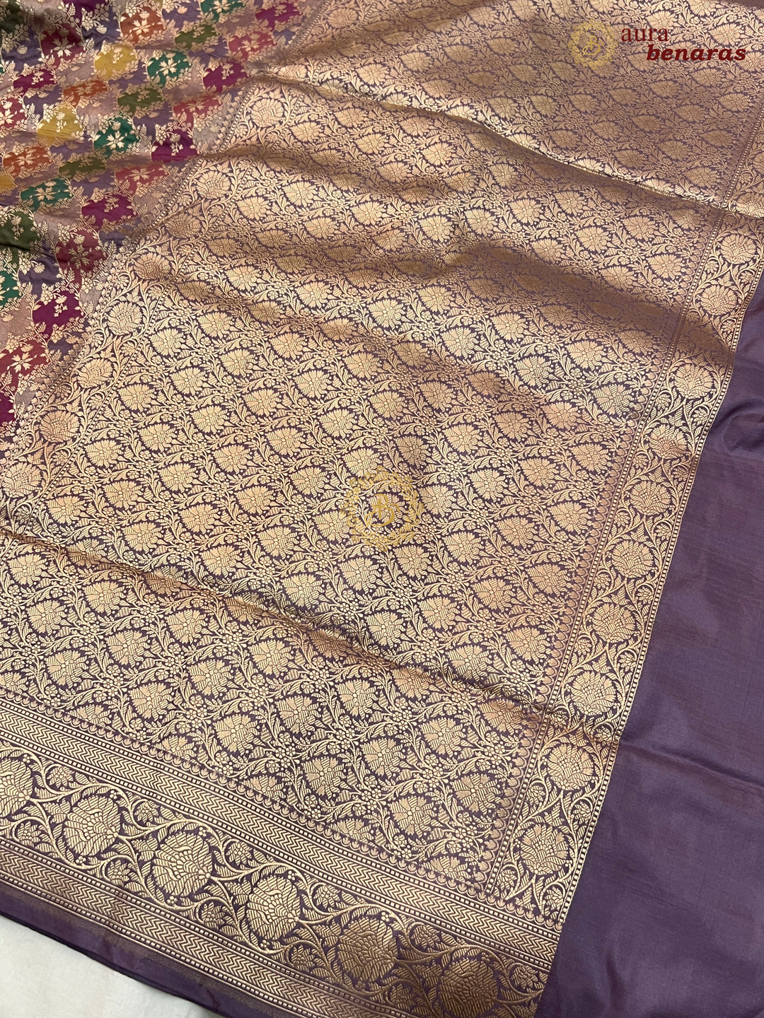 Buy Dusty Lavender Rangkaat Banarasi Katan Silk Saree - AuraBenaras