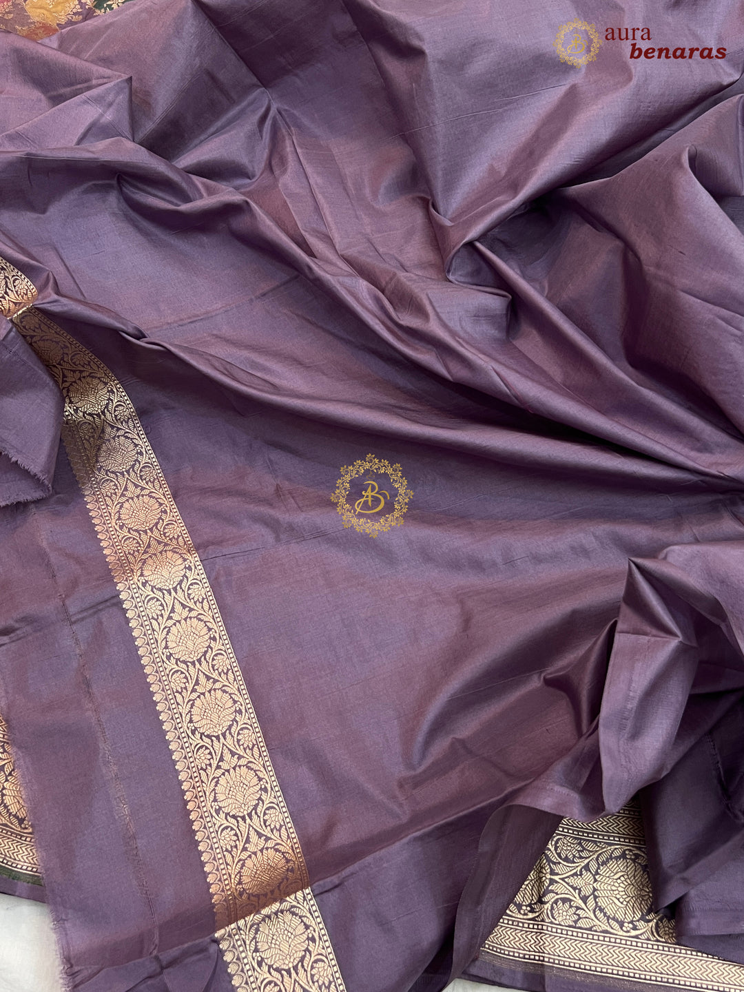 Buy Dusty Lavender Rangkaat Banarasi Katan Silk Saree - AuraBenaras