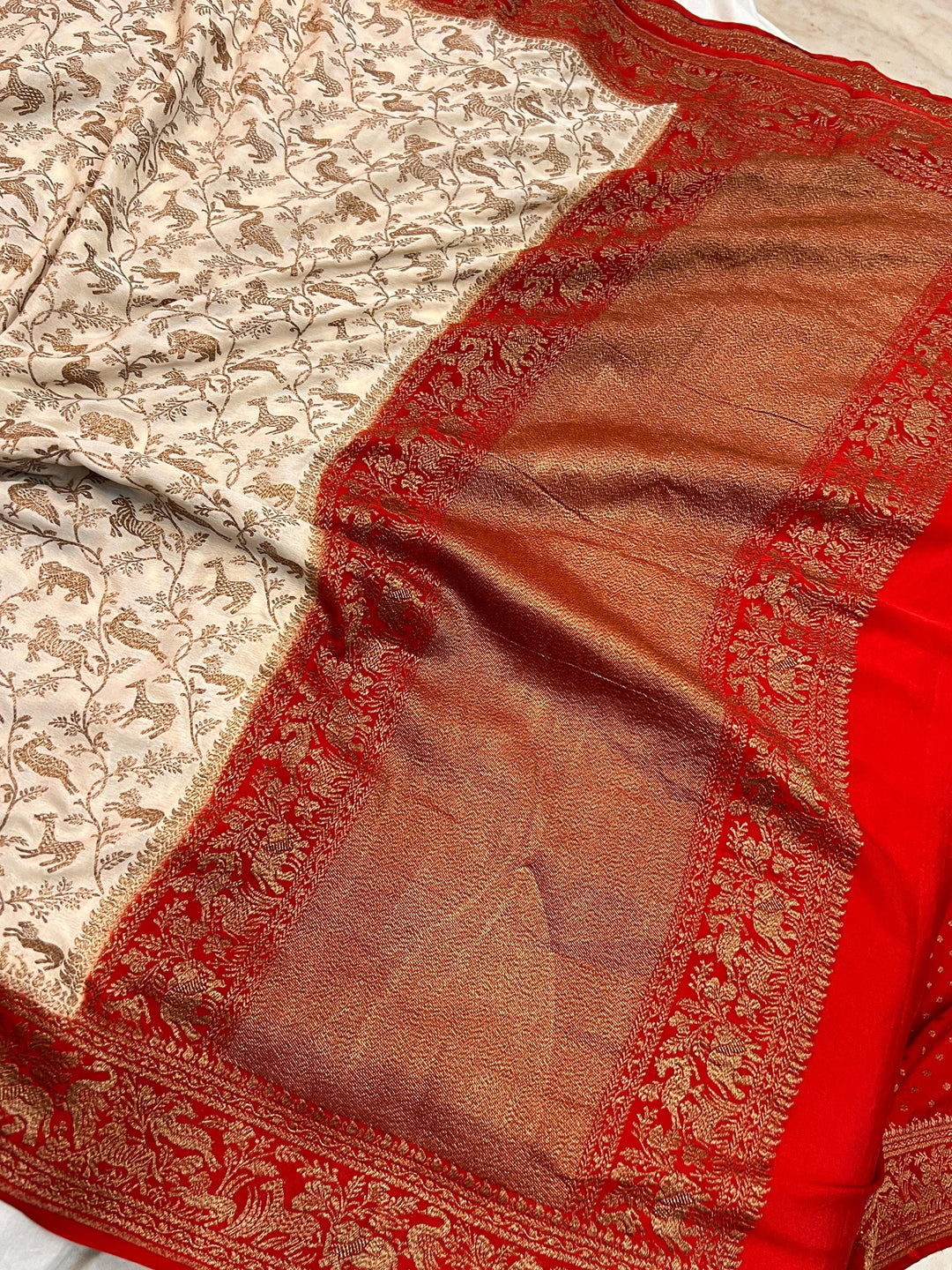 Cream Pure Crepe Silk Handloom Banarasi Saree