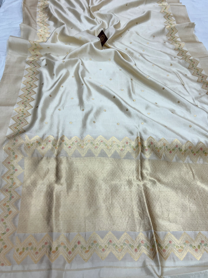 Cream Pure Silk Handloom Banarasi Saree