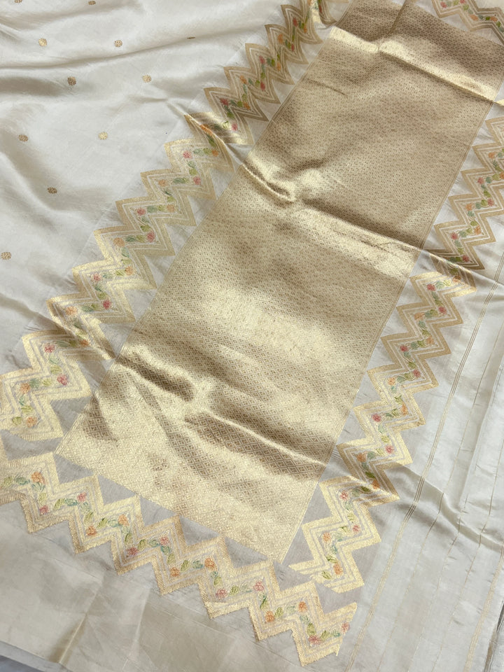 Cream Pure Silk Handloom Banarasi Saree
