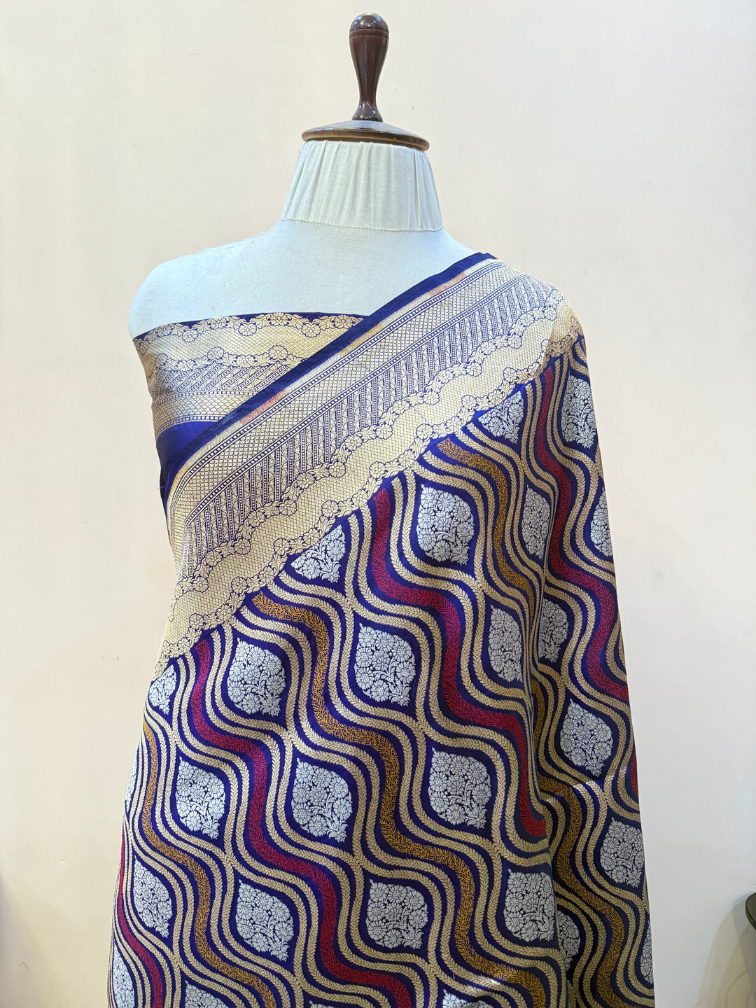 Royal Blue Pure Katan Silk Handloom Saree | Aura Benaras