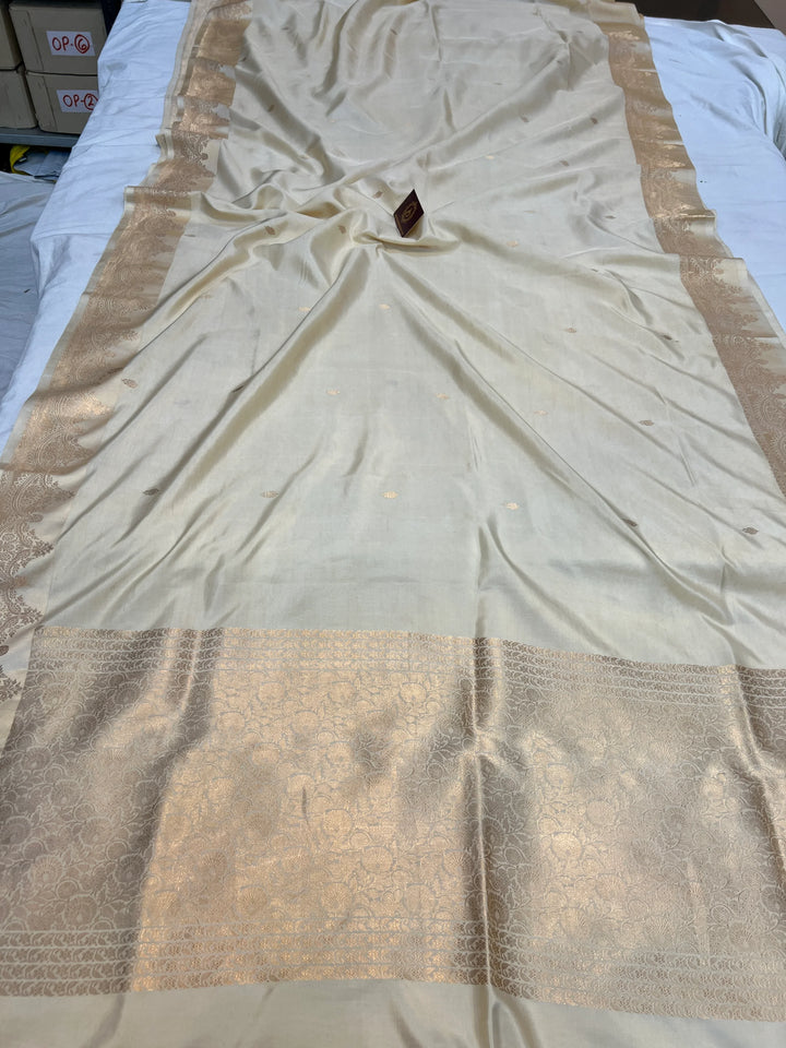Off White Pure Katan Silk Banarasi Handloom Saree