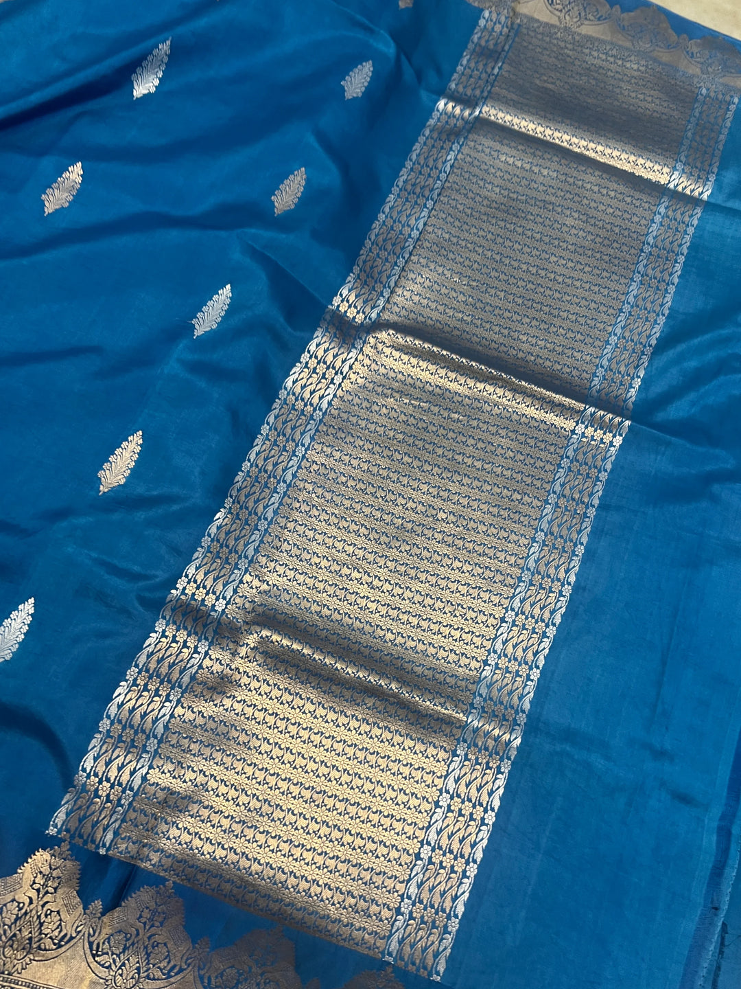 Deep Blue Pure Katan Silk Banarasi Handloom Saree