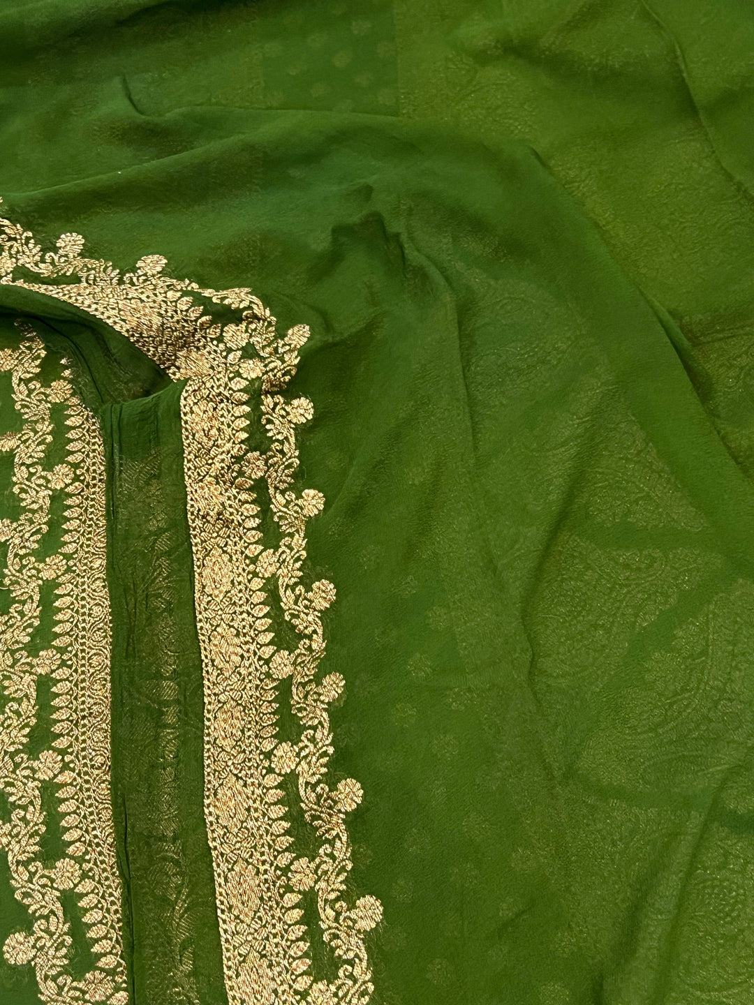 Mehendi Green Pure Banarasi Khaddi Georgette Saree - Aura Benaras
