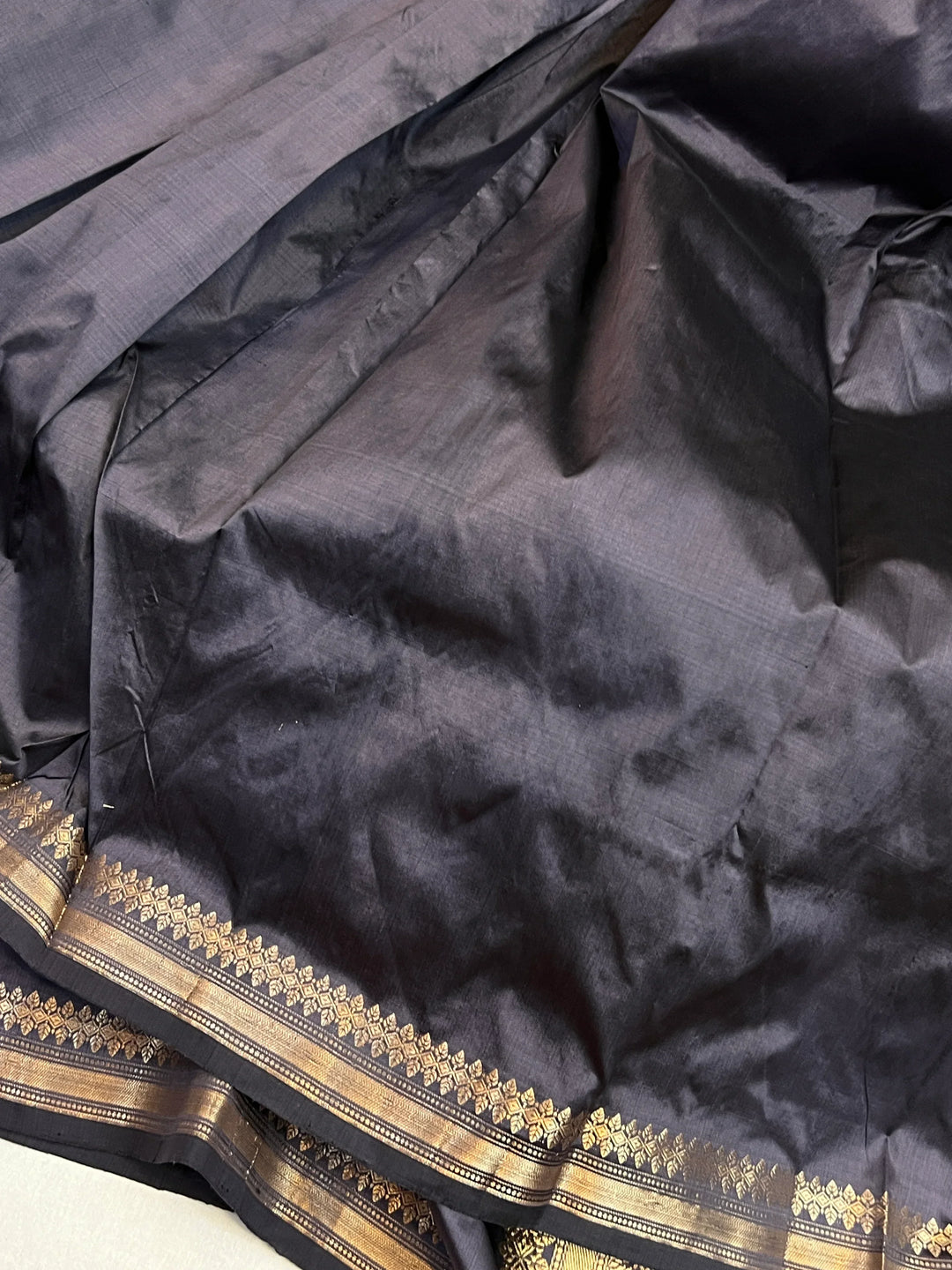 Gray Pure Katan Silk Handloom Banarasi Saree