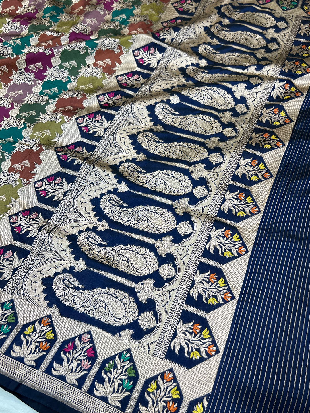 Buy Navy Blue Rangkaat Banarasi Katan Silk Saree - AuraBenaras
