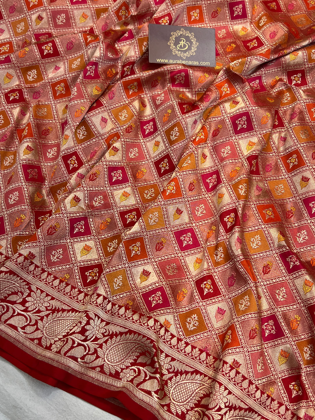 Buy Red Rangkaat Banarasi Katan Silk Saree - AuraBenaras
