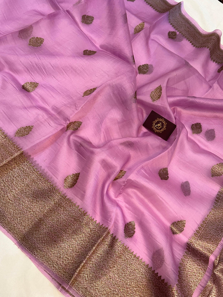 Lavender Banarasi Handloom Kora Silk Saree - Aura Benaras