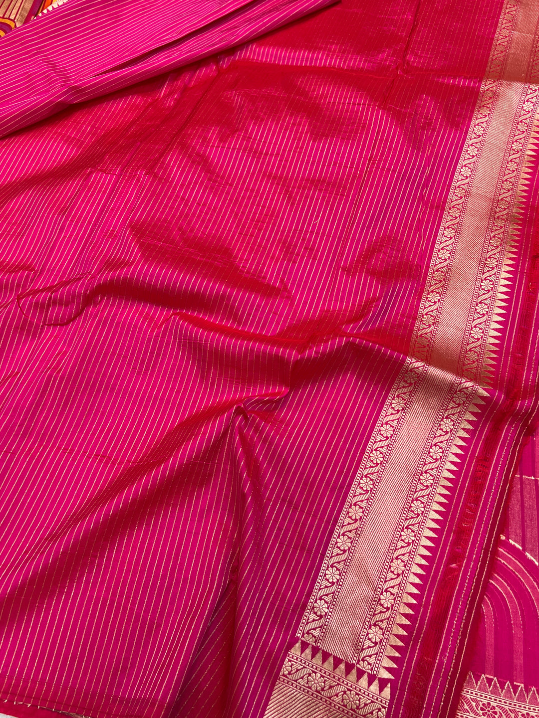 Buy Rani Pink Rangkaat Banarasi Katan Silk Saree - AuraBenaras