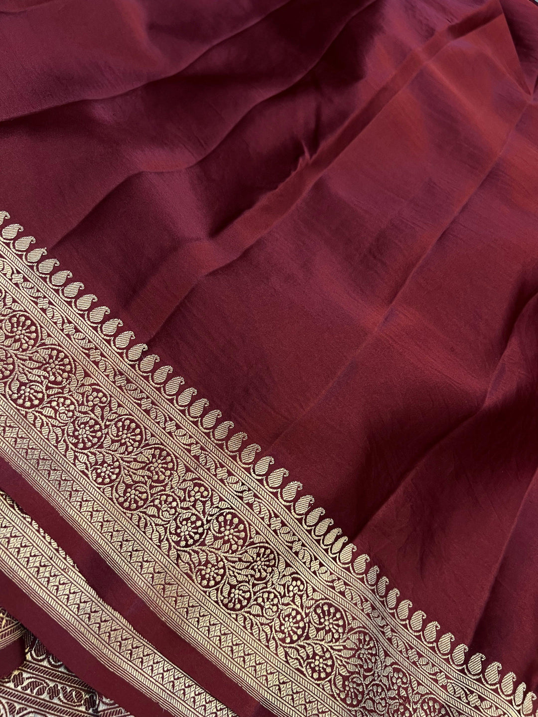 Plain unstitched blouse piece included with Banarasi Mashru silk saree