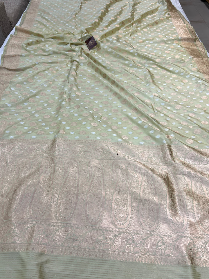 Pista Green Pure Banarasi Handloom Katan Silk Saree - Aura Benaras